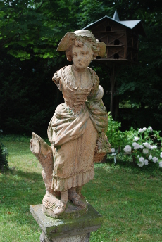 Statue-230